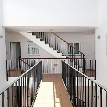 Апартаменти Perez Zara 6 *