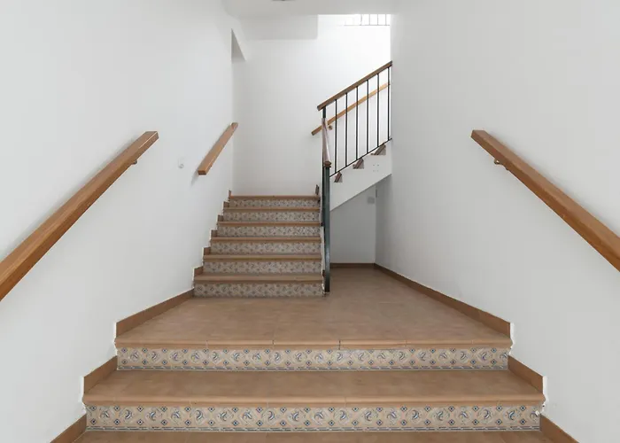 Perez Zara 6 コニル・デ・ラ・フロンテラ